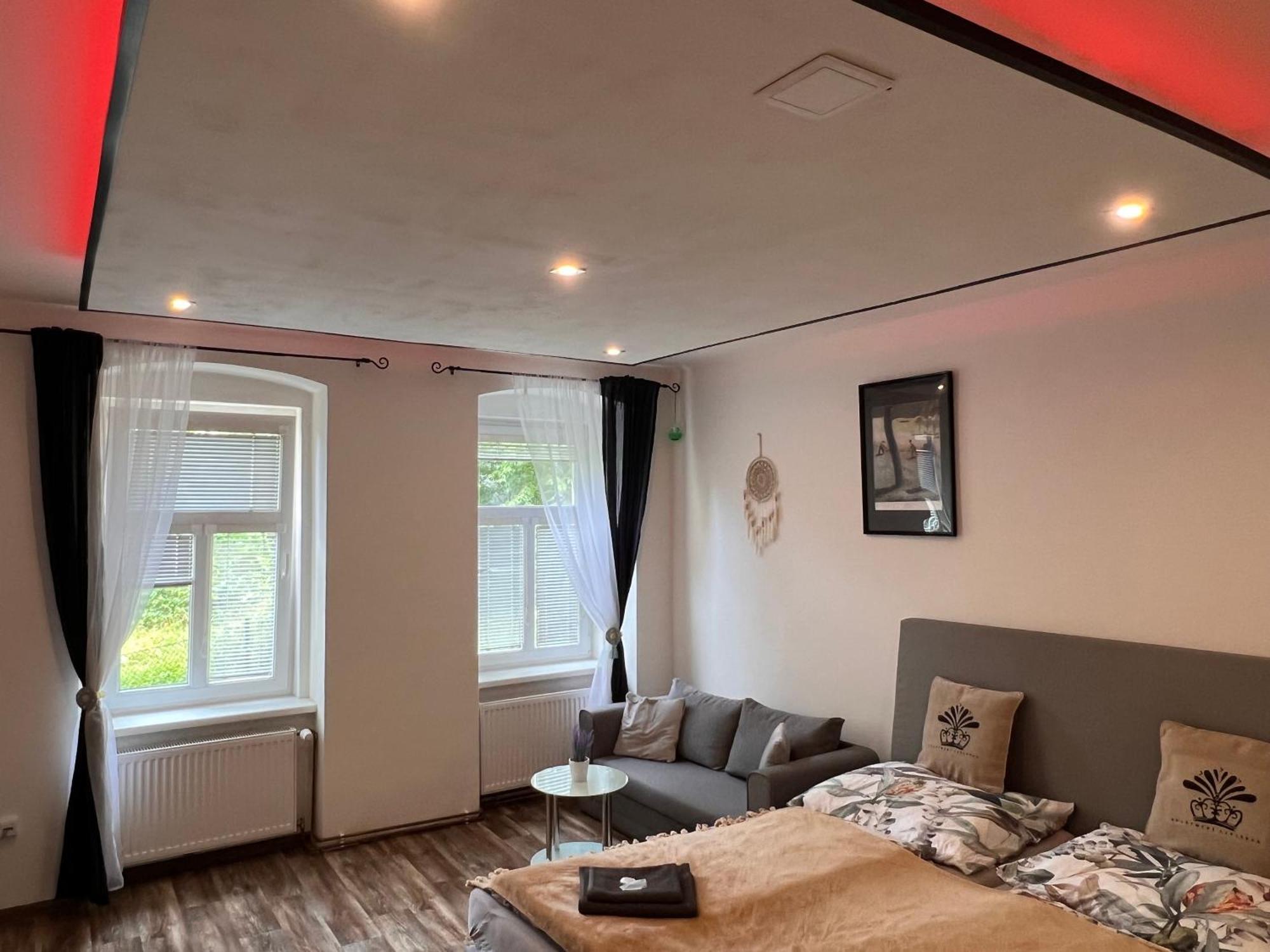 Apartmentscarlsbad كارلوفي فاري المظهر الخارجي الصورة